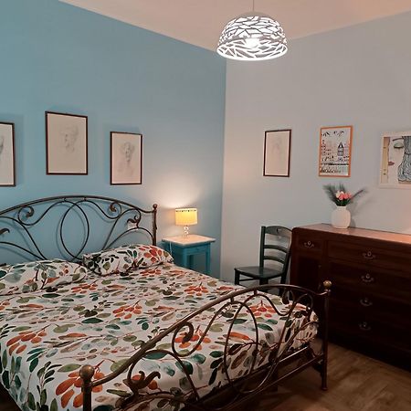 Casa Azzurra Apartment จีอาร์ดีนี นักซอส ภายนอก รูปภาพ