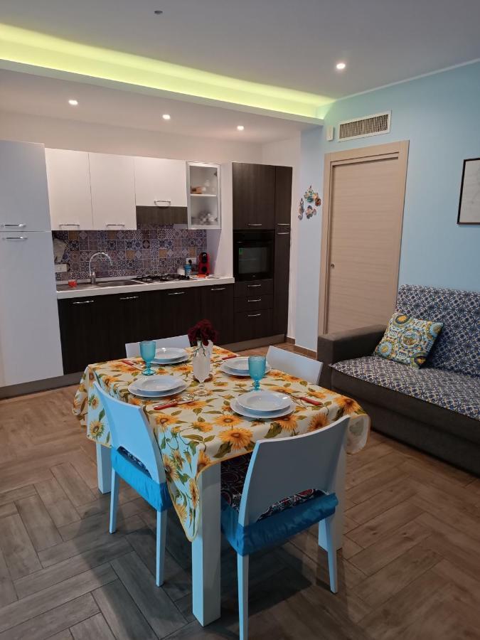 Casa Azzurra Apartment จีอาร์ดีนี นักซอส ภายนอก รูปภาพ