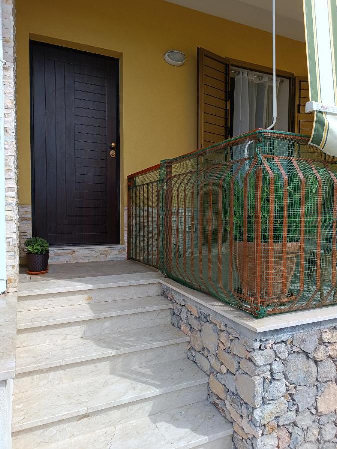 Casa Azzurra Apartment จีอาร์ดีนี นักซอส ภายนอก รูปภาพ